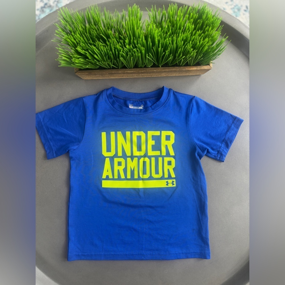 Under Armour Kids Royal Blue Tee with Neon Yellow Logo Size 4